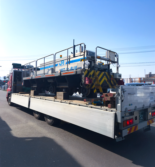 ドクターブルー車両入庫シーン